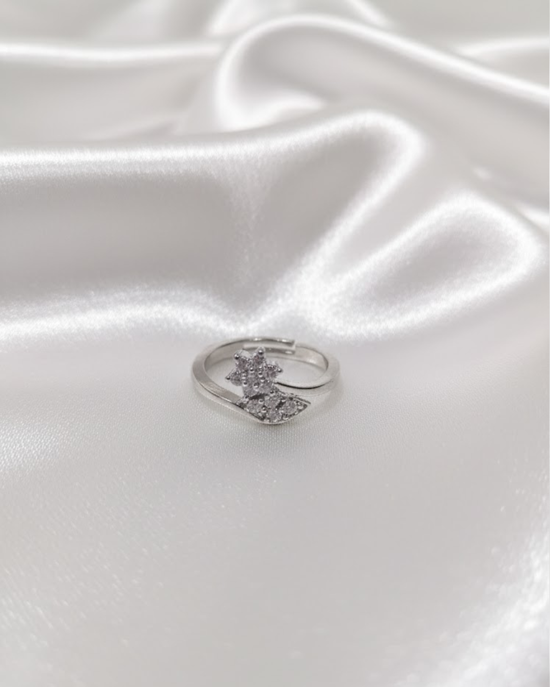 Silver Adjustable Floral Design Ring